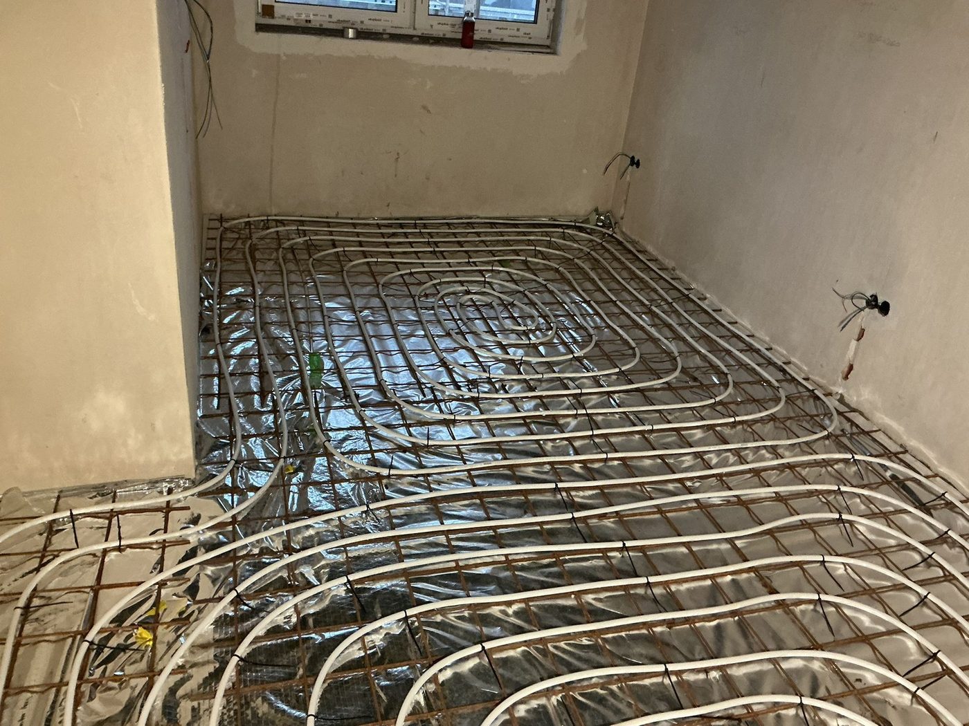 Padlófűtés csövezés